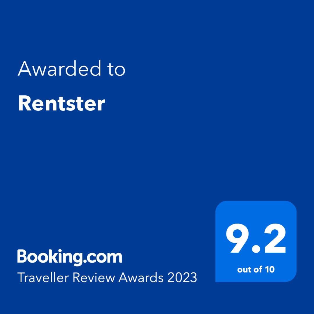 Rentster Apartment คูมาโนโว ภายนอก รูปภาพ